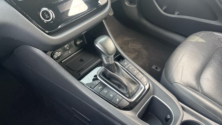 Hyundai IONIQ 1.6 GDi Hybrid Premium SE 5dr DCT Hybrid Hatchback